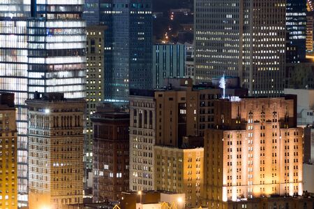 The nightime skyline of Pittsburg Pennsylvania.のeditorial素材