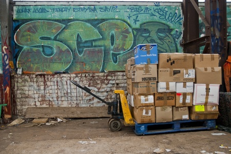 The last pallet of boxed books sits ideally before being loaded onto the container to Ghanaのeditorial素材