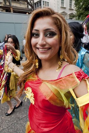 Dancer from the Shano Kurdish Arts Project float at the Notting Hill Carnival on August 30, 2010 in Notting Hill, London. のeditorial素材