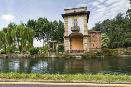 Naviglio Grande (Milan, Lombardy, Italy) - Villa Gaia, ancient palace on the canal and its parkのeditorial素材