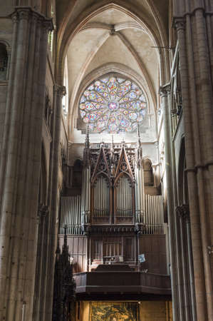 Lyon (Rhone-Alpes, France) - Interior of the Cathedral in gothic styleのeditorial素材