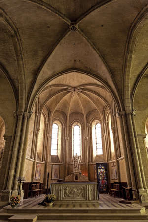 Pont-sur-Yonne (Yonne, Burgundy, France) -Interior of the ancient churchのeditorial素材