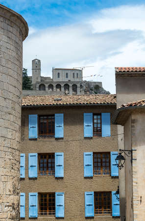 SIsteron (Alpes-de-Haute-Provence, Provence-Alpes-Cote d'Azur, France), the Citadelle and the Cathedralのeditorial素材