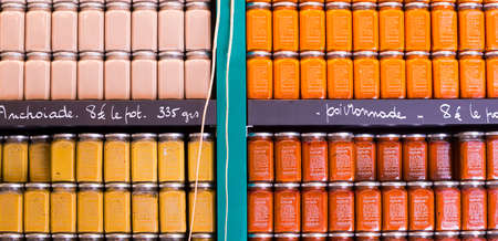 Pezenas (Herault, Languedoc-Roussillon, France), medieval city: food in pots in a typical shopのeditorial素材