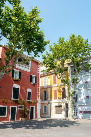 Martigues (Bouches-du-Rhone, Provence-Alpes-Cote d'Azur, France): old typical square with colorful housesの写真素材