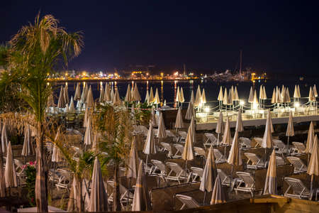 Cannes (Alpes-Maritimes, Provence-Alpes-Cote d'Azur, France): the coast at eveningの写真素材