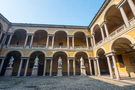 Pavia (Lombardy, Italy): court of the Universityのeditorial素材