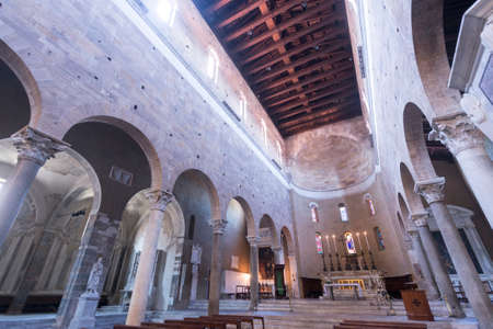 Lucca (Tuscany, Italy), interior of the medieval church of San Frediano, with sacred artworksのeditorial素材
