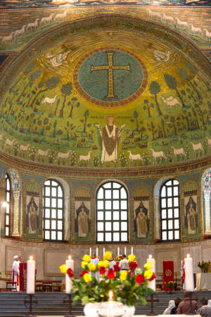 S. Apollinare in Classe (Ravenna, Emilia-Romagna, Italy): interior of the medieval church, with mosaicsのeditorial素材