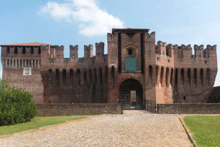 Soncino (Cremona, Lombardy, Italy): exterior of the medieval castle known as Rocca Sforzescaのeditorial素材