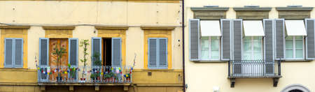 Florence (Firenze, Tuscany, Italy): windows of historic buildingsのeditorial素材