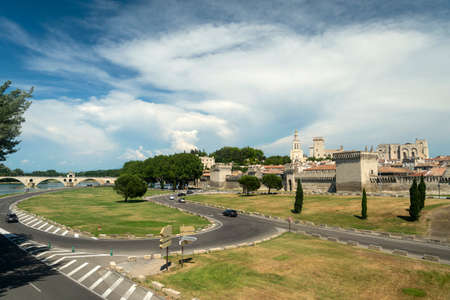 Avignon (Vaucluse, Provence-Alpes-Cote d'Azur, France): cityscape with the walls and the bridgeのeditorial素材