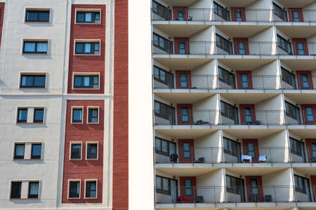 Barcelona (Catalunya, Spain): residential buildings in the Avinguda del Paral-lel