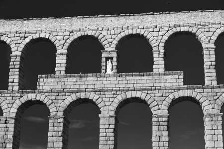 Segovia (Castilla y Leon, Spain): the Roman aqueduct, Unesco World Heritage Site. Black and whiteの写真素材
