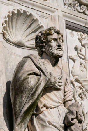 Facade of the historic Certosa di Pavia (Lombardy, Italy), medieval monument. Statuesの写真素材