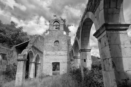 Ruins of the medieval church of Santa Maria di Cartegnano, near Bussi sul Tirino (Pescara, Abruzzi,...