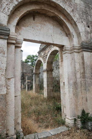 Ruins of the medieval church of Santa Maria di Cartegnano, near Bussi sul Tirino (Pescara, Abruzzi, Italy)のeditorial素材