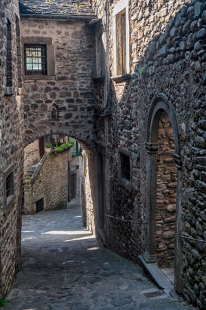 Pontremoli, Massa Carrara, Tuscany, Italy: historic city in Lunigiana. Typical streetの写真素材