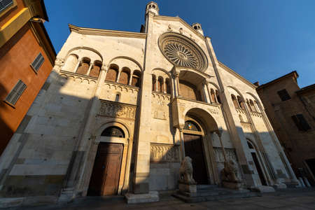 Duomo of Modena (cathedral), Emilia-Romagna, Italy, medieval monumentのeditorial素材