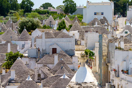 Alberobello, Bari province, Apulia, Italy: exterior of the famous trulli. Unesco World Heritage Siteのeditorial素材