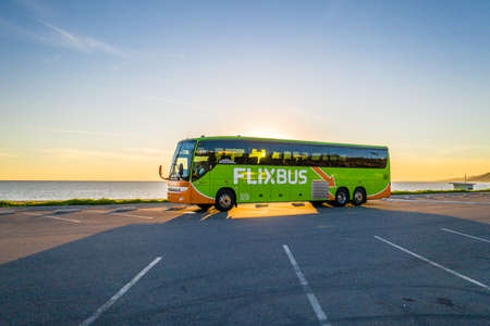 FlixBus green Passenger Bus, Los Angeles California. Intercity travel bus. Flix Bus.のeditorial素材