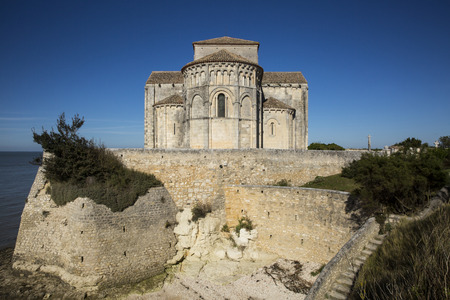 Sainte-Radegonde medieval Church, Talmont sur Gironde, Charente Maritime, Franceの写真素材