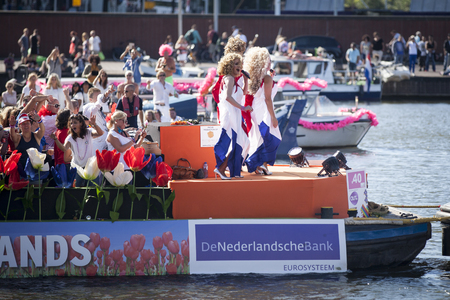Amsterdam, the Netherlands â August 06, 2016: participants in the annual event for the protection of human rights and civil equality - Gay Pride Parade on the canals during Euro Pride 2016のeditorial素材