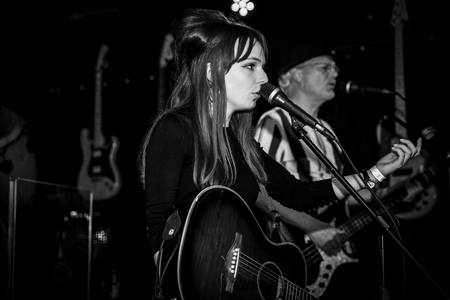 Amsterdam, The Netherlands - October, 17 2015: concert of British indiepop rock singer Emily Capell during Amsterdam Waterfall Festival at the Waterholeのeditorial素材