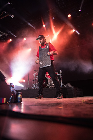 Nyon, Switzerland - 27 July 2019 :  concert of Quebec Canadian folk band Le Winstonのeditorial素材