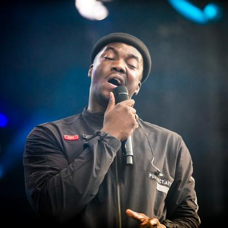 â¢	Nyon, Switzerland - 27 July 2019 :  concert of British soul crooner Jacob Banksのeditorial素材