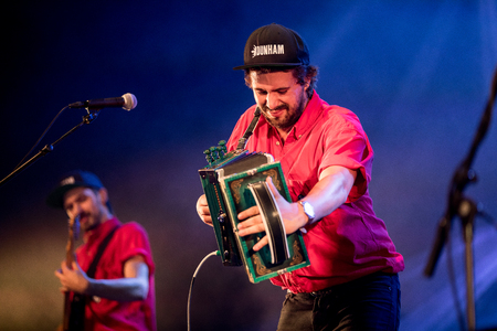 Nyon, Switzerland - 27 July 2019 :  concert of Quebec Canadian folk band Le Winstonのeditorial素材