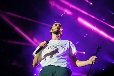 Nyon, Switzerland - 25 July 2019 :  concert of  French rap singer Lomepalのeditorial素材