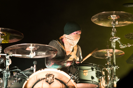 Nyon, Switzerland - 23 July 2019: concert of American band Twenty One Pilots at Paleo Festival. Twenty Ã¸ne pilÃ¸ts is an American musical duo made of singer, guitarist/ bass player and pianist Tyler Joseph and drummer/percussionist and trumpeter Josh Dunのeditorial素材