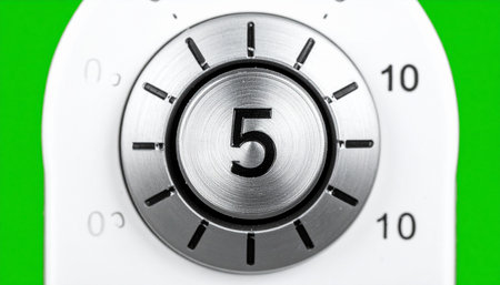 The final five minutes tick away.の素材