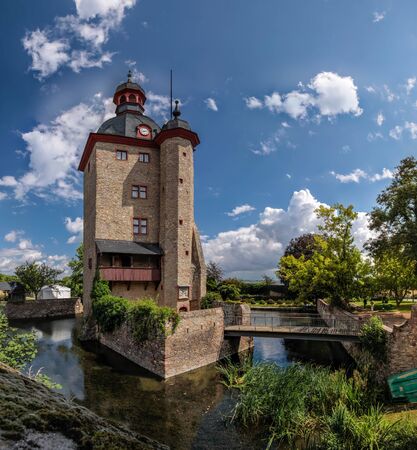 Residential tower of the Palace of Vollrads in Winkel, Rheingau, Hesse, Germanyのeditorial素材
