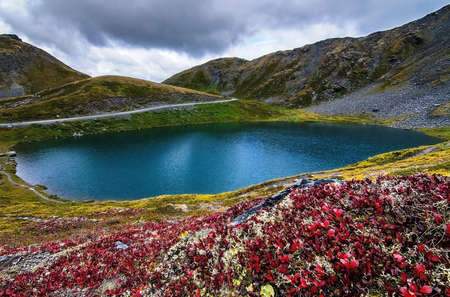 Summit Lakeの写真素材