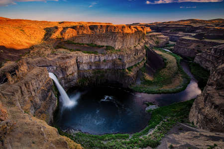 Beautiful Palouse Falls in the evening before sunset time. の写真素材
