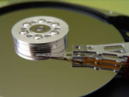 Hard disk drive