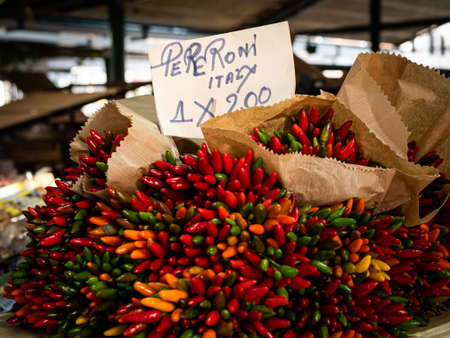 Colorful peperoni and price market in Venice (Italy)の写真素材