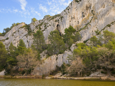 Lac de Peirou in the Alpilles (Provence, France) on a sunny day in springtimeの写真素材