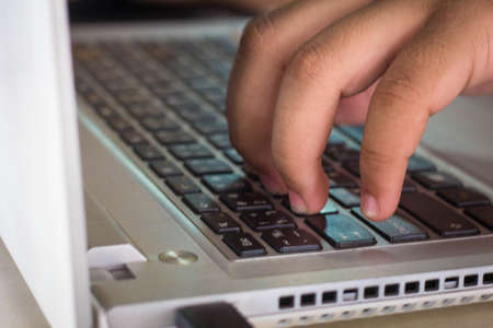 computer / focus hands