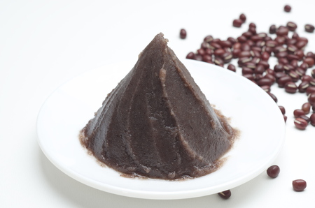 Koshian (smooth azuki bean paste) and Azuki (red bean)