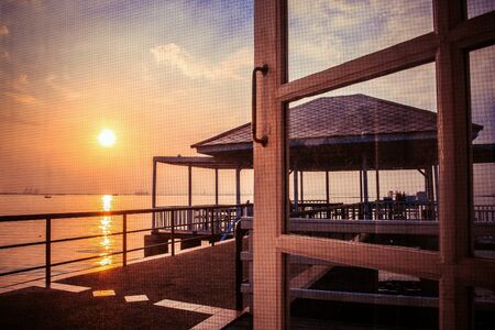 Warmlight in sunsetの素材