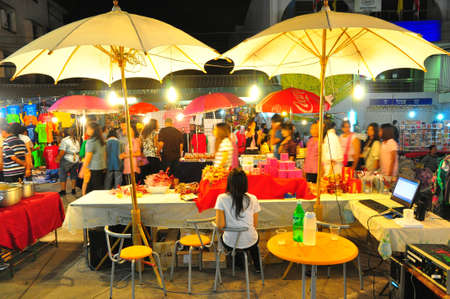 NAN THAILAND - JAN 1   Unidentified people crowded in Sumondevaraja Walking Street Market after new year celebrations on January 1, 2010 in Sumondevaraja Walking Street Market, Muang, Nan ,Thailandのeditorial素材