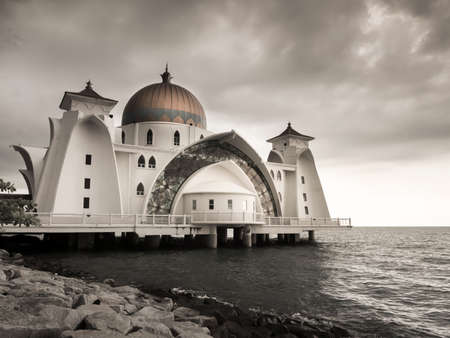 Malacca Straits Mosque ( Masjid Selat Melaka)の写真素材