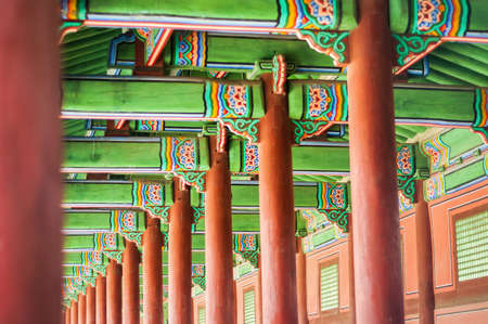 Corridor of Gyeongbokgung Palace in Seoul, South Korea.のeditorial素材
