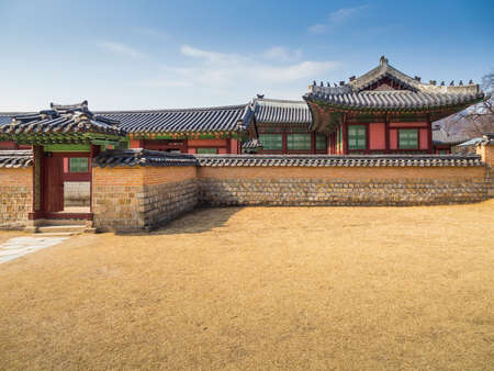 Traditional Korean architecture at Gyeongbokgung Palace in Seoul, South Korea.のeditorial素材