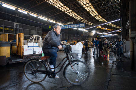Tokyo, Japan - February 17, 2017 : Tsukiji Fish Market. The market is one of biggest fish market in the world.のeditorial素材