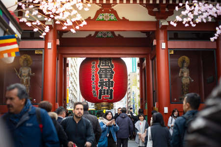 Tokyo, Japan - February 18, 2017 : Sensoji Temple in the morning with touristのeditorial素材