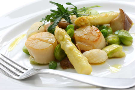 sauteed scallops,  white asparagus and broad beansの写真素材